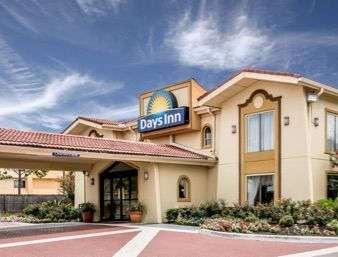 Days By Wyndham Houston