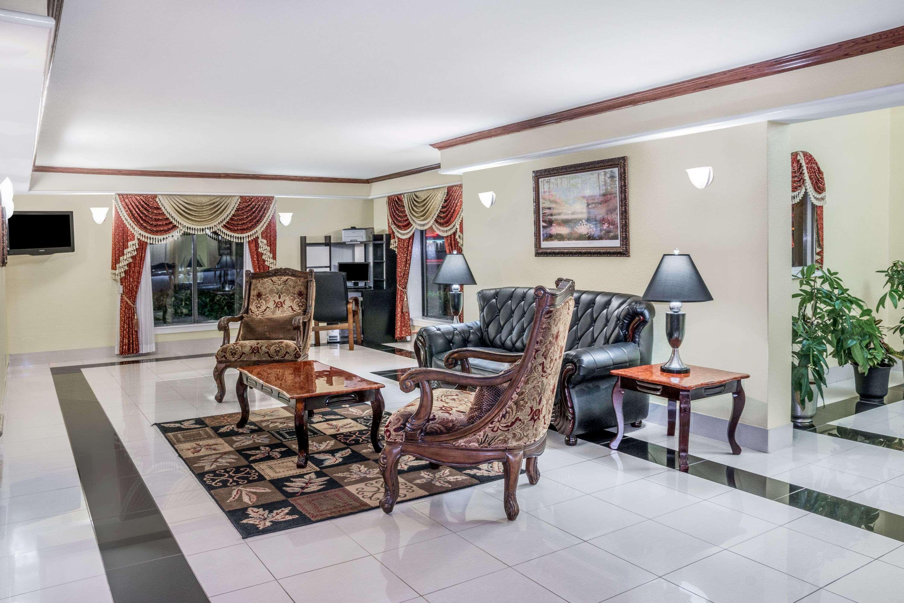 Days By Wyndham Houston