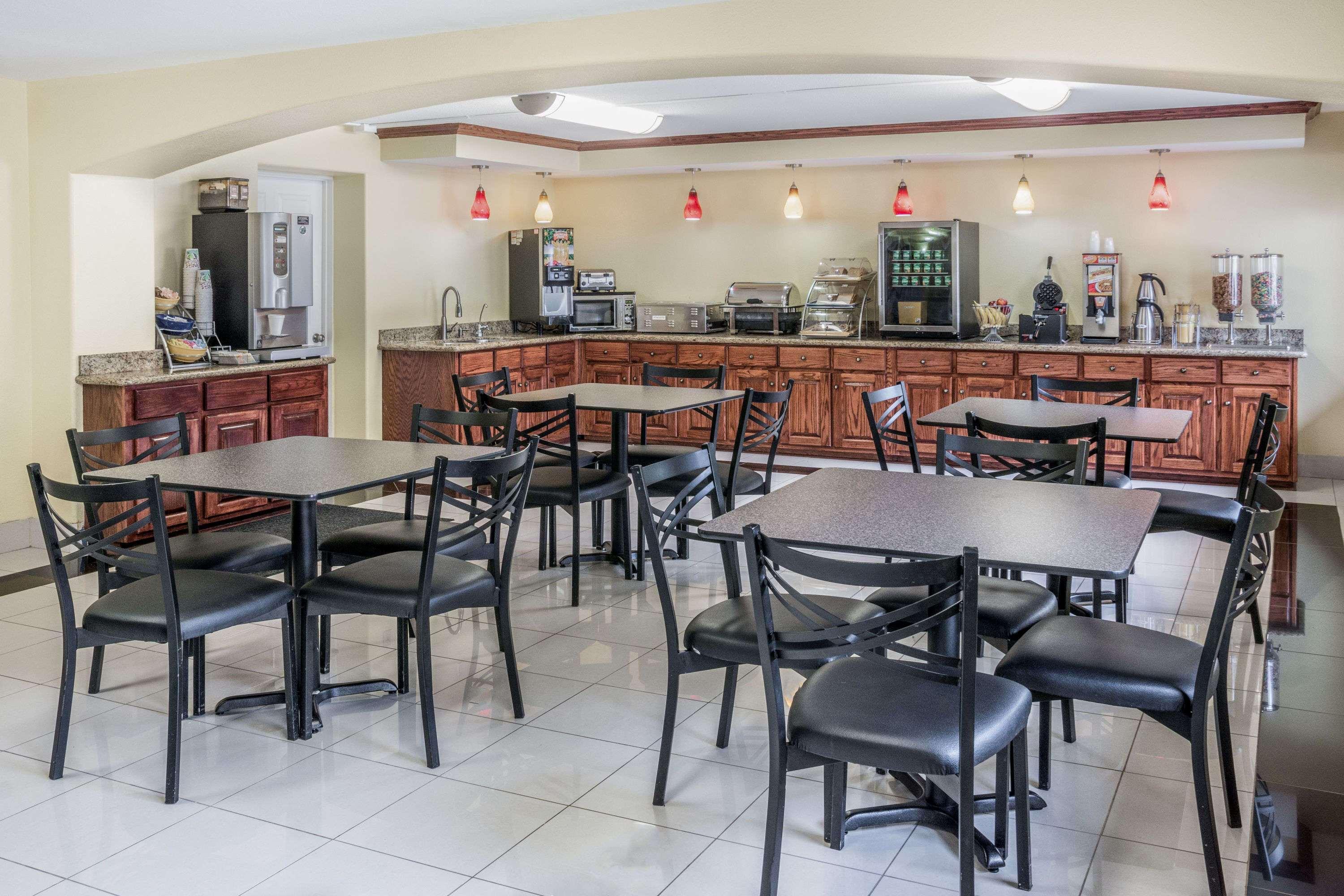Hotel Days By Wyndham Houston