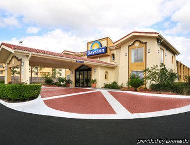 Days By Wyndham Houston