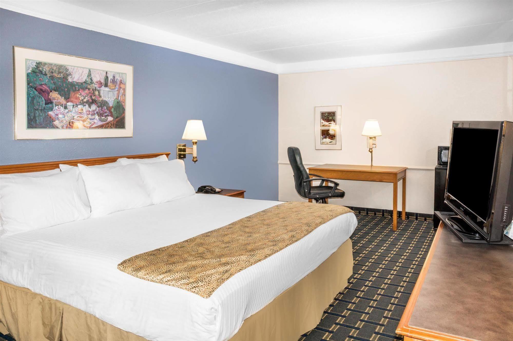 Days By Wyndham Hotel Houston