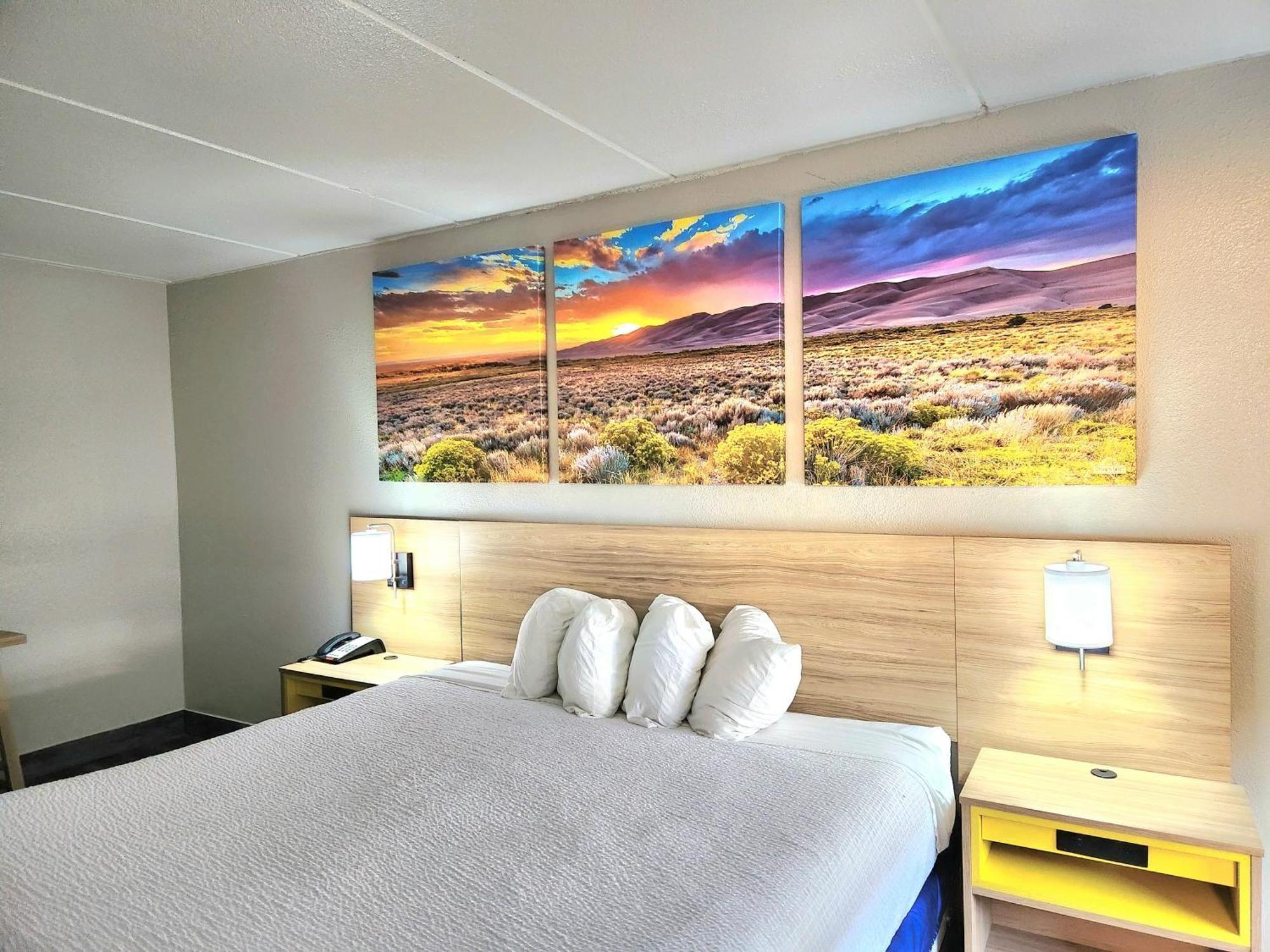 Days By Wyndham Hotel Houston